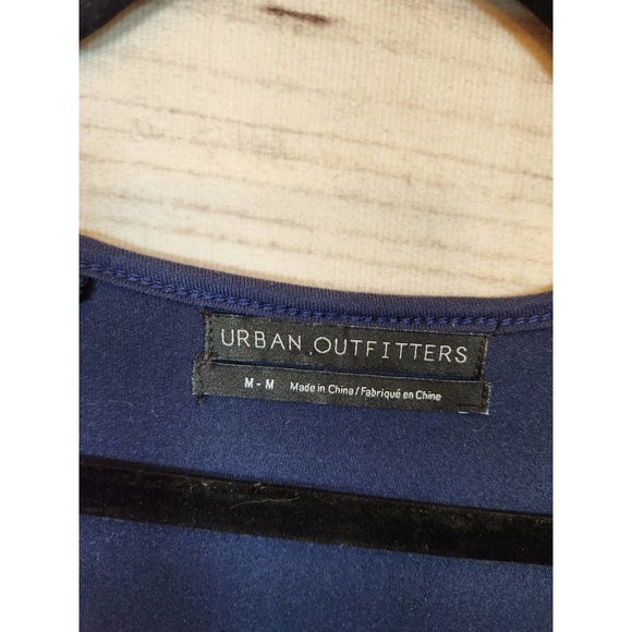 Urban Outfitters Women's Navy Blue Ruffle V-Neck Short Sleeve Midi Dress Size M - Picture 3 of 6